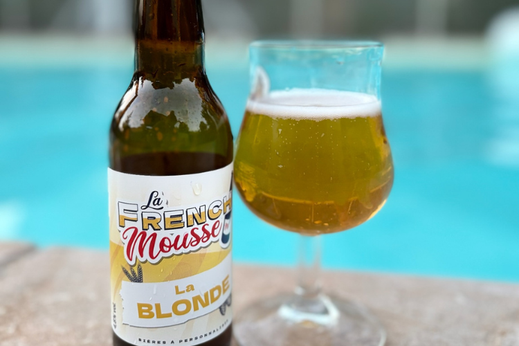Barbecue entre amis : personnalisez vos bières pour une touche unique !